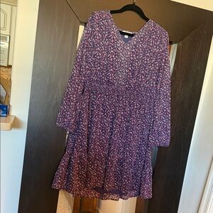 beachlunchlounge Purple Floral V-Neck Top